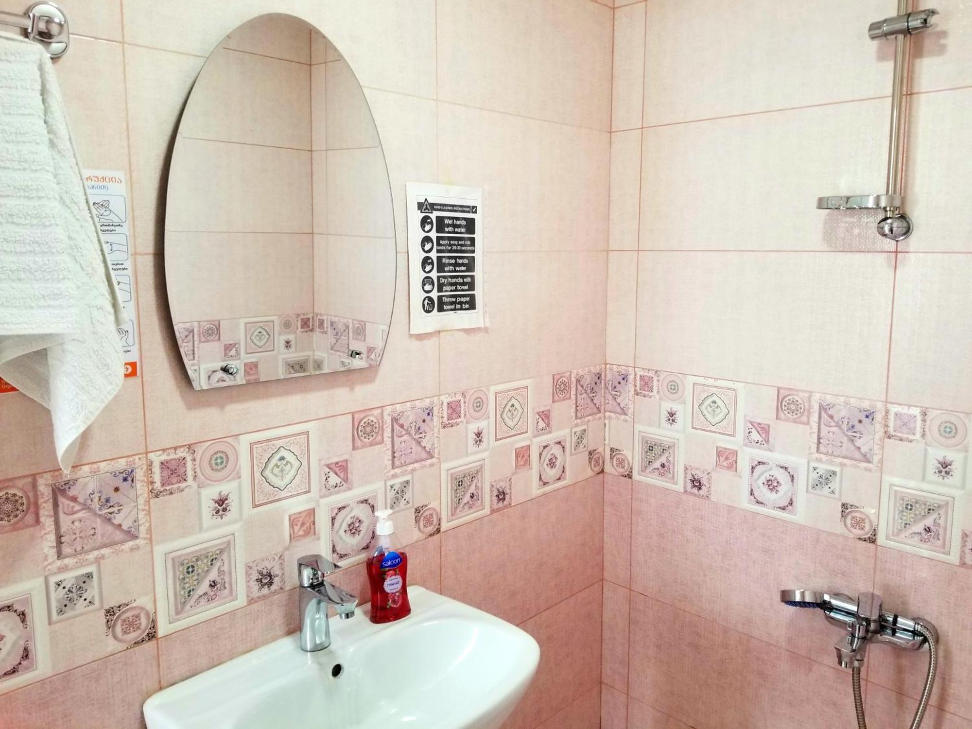 Milla Hotel Stepantsminda Room photo